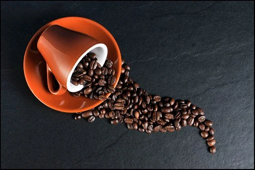 Jak wykonać domowy peeling do ciała z kawy?